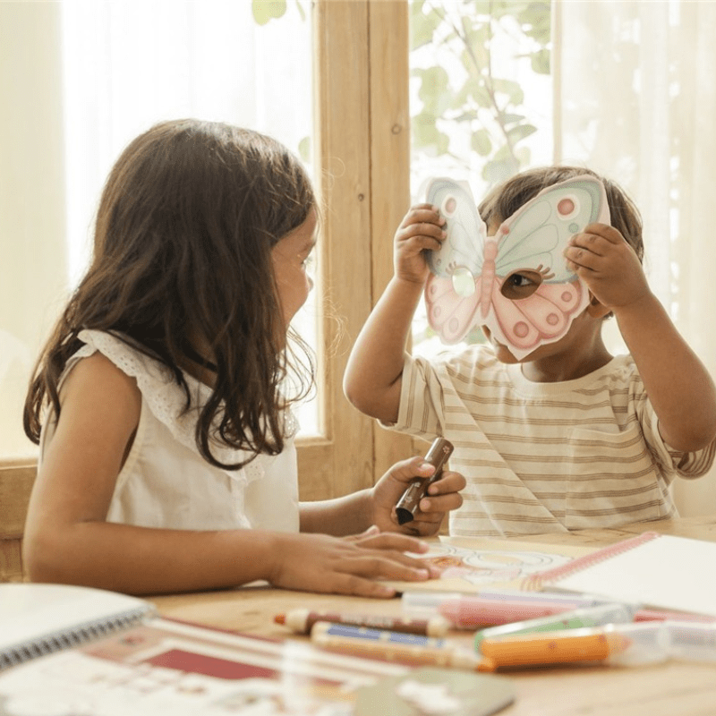 Libro Pinta y Recorta Mascaras Little Duch - Nanetes