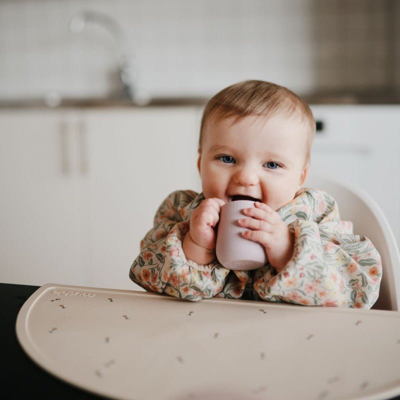 Babero con mangas Pastel Blooms - Nanetes