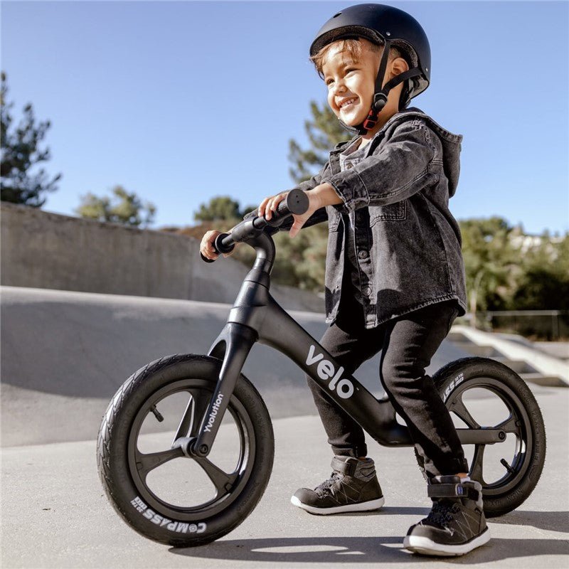 Bicicleta de equilibrio sin pedales Yvelo Pro negra - Nanetes