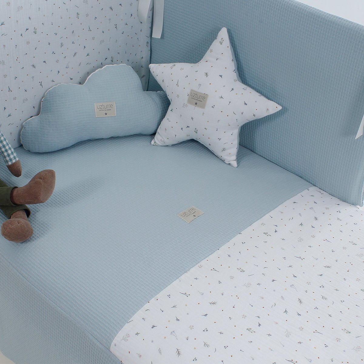 Colcha+ Protector cuna Ofelia Uzturre - Nanetes