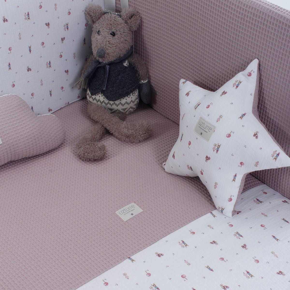 Colcha+ Protector cuna Tadea Uzturre - Nanetes