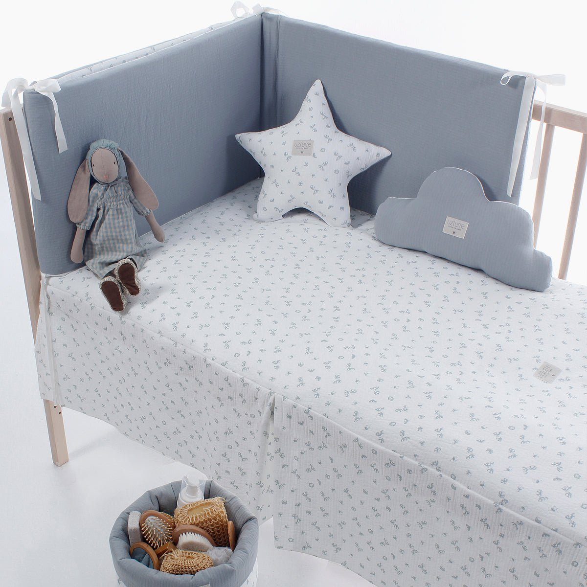 Colcha+ Protector cuna Flavia Uzturre - Nanetes