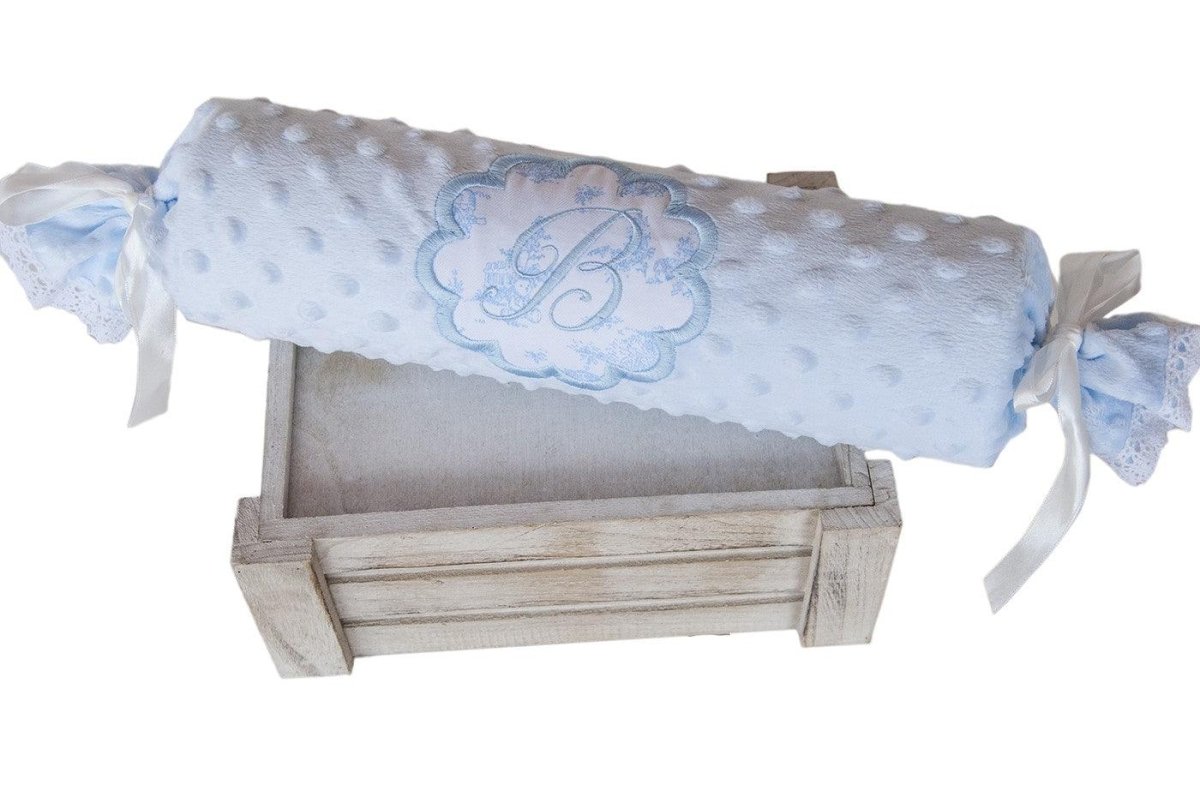 Cojín Caramelo Antivuelco Personalizado Nanetes Inicial Bordada - Nanetes