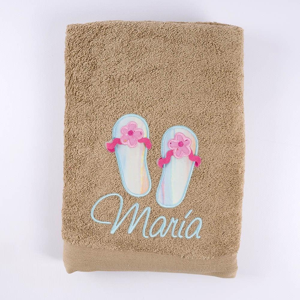 Toalla Personalizada Bordada Niña Sandalias Nanetes - Nanetes #