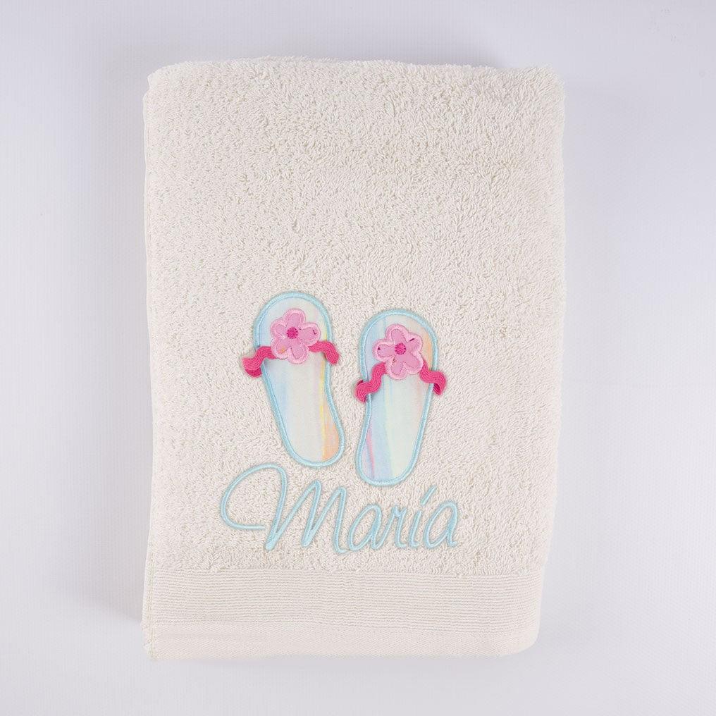 Toalla Personalizada Bordada Niña Sandalias Nanetes - Nanetes #