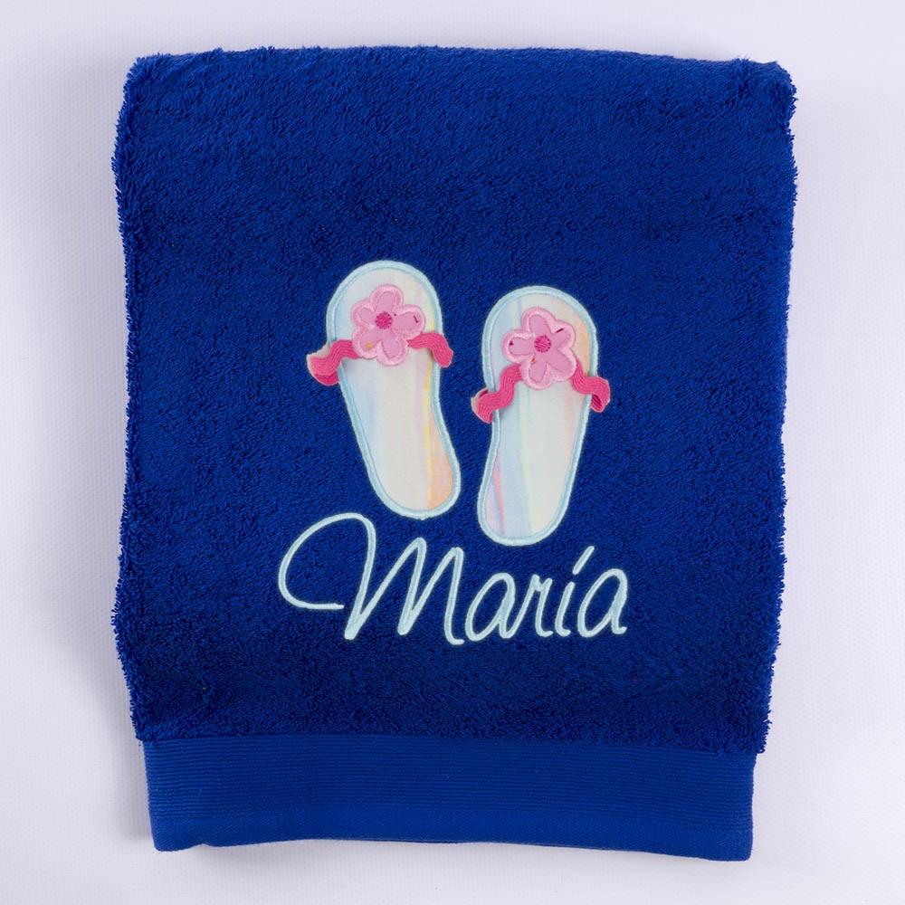 Toalla Personalizada Bordada Niña Sandalias Nanetes