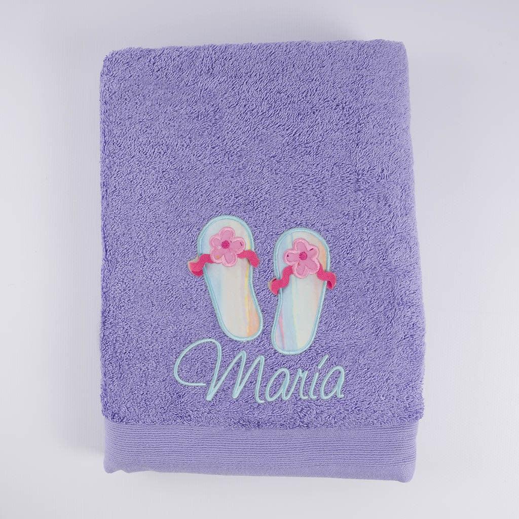 Toalla Personalizada Bordada Niña Sandalias Nanetes