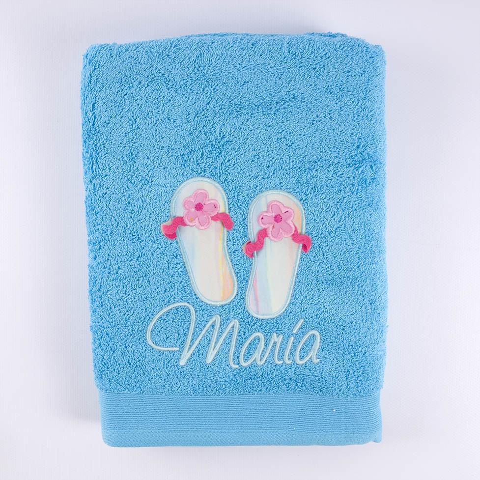 Toalla Personalizada Bordada Niña Sandalias Nanetes