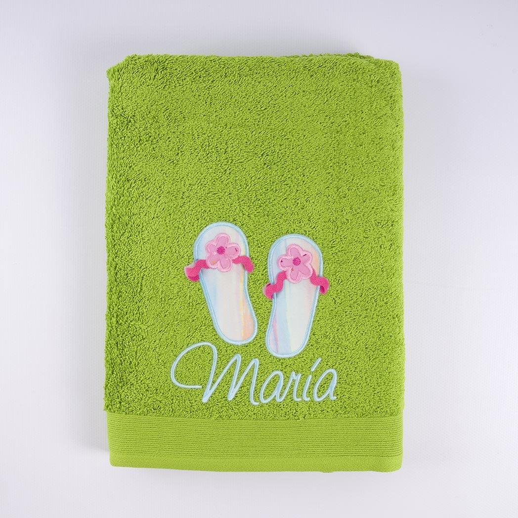 Toalla Personalizada Bordada Niña Sandalias Nanetes