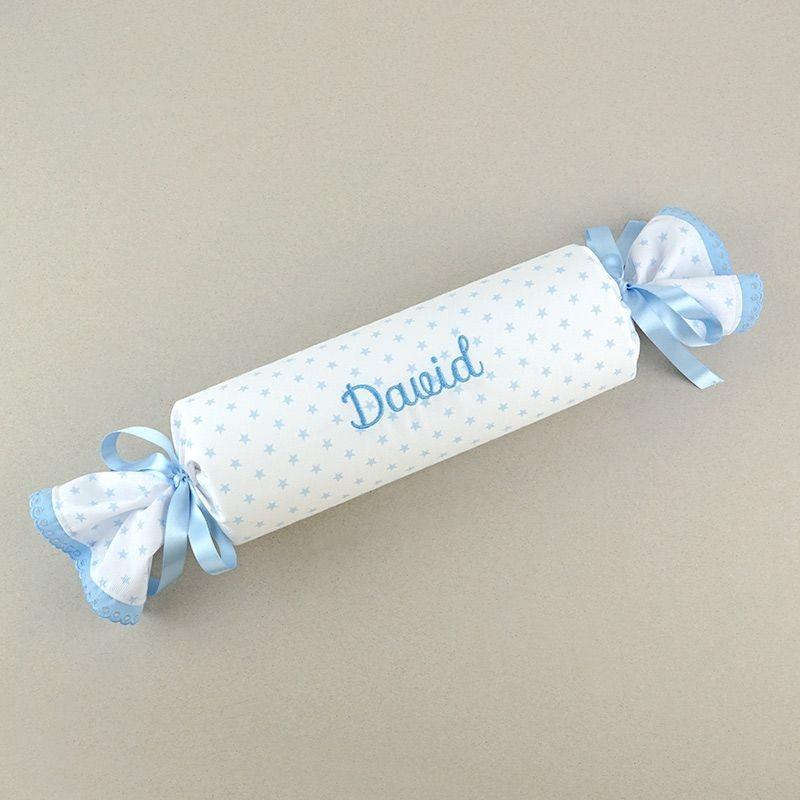 Cojín Caramelo Antivuelco Personalizado Bebé Mi Pipo Estrellas Celeste - Nanetes #