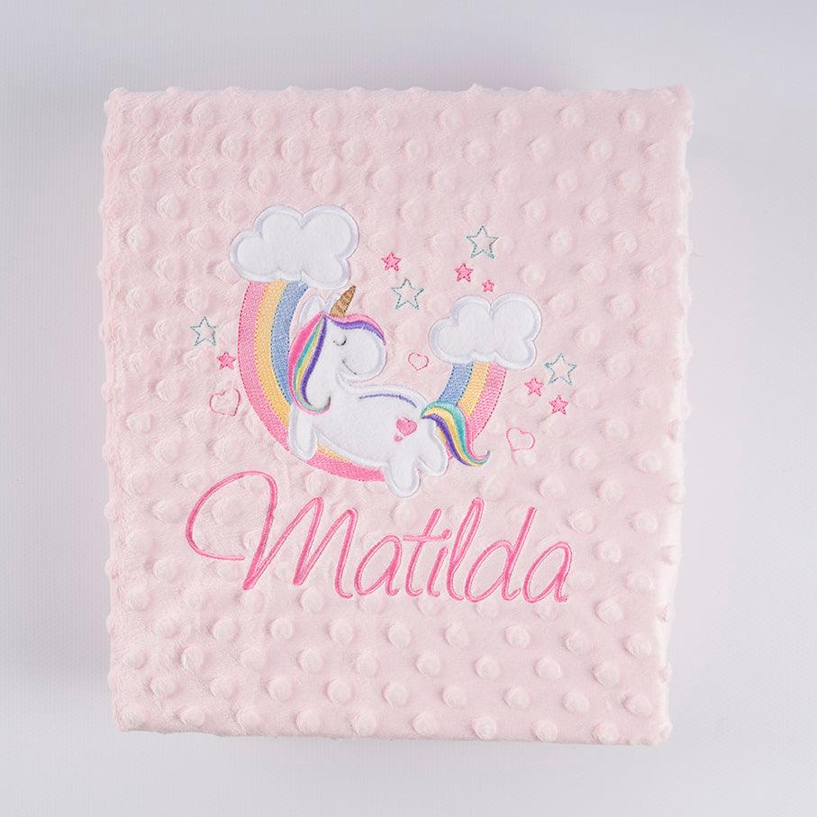 Manta Personalizada Bebé Unicornio en Arco Iris Nanetes - Nanetes